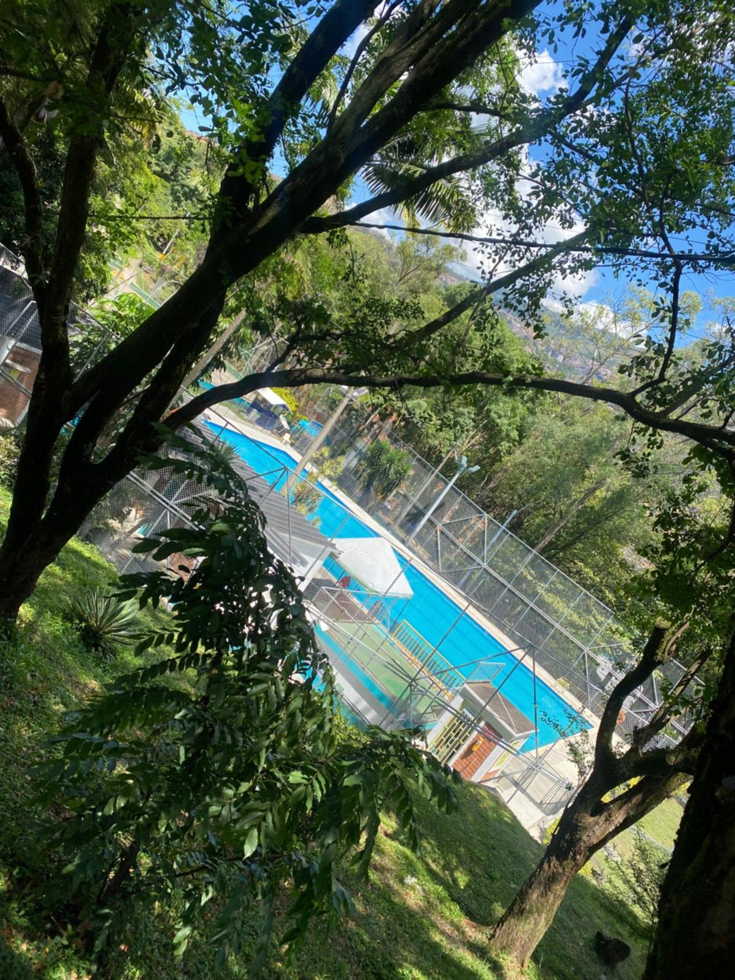 Apartamento En Tricentenario *